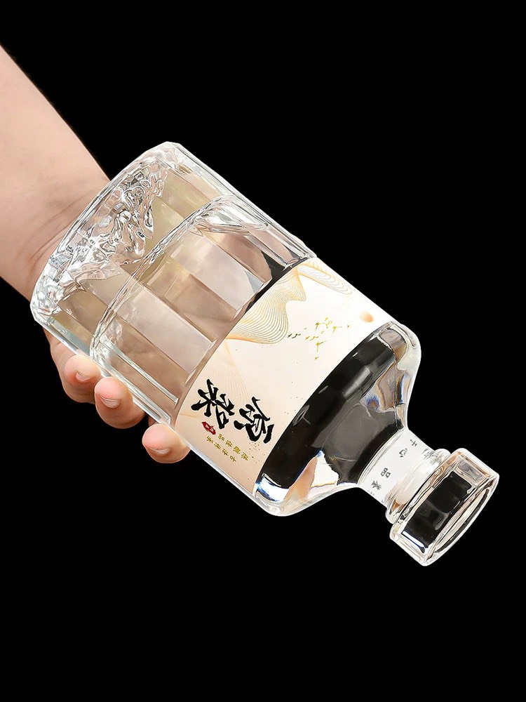 chai-thuy-tinh-dung-ruou-vo-chai-hibiki-chai-thuy-tinh-1-lit-thuy-tinh-big-man-glass (5)