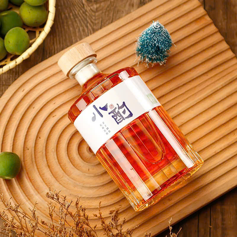 vo-chai-thuy-tinh-hibiki-chai-thuy-tinh-dung-ruou-500ml-chai-thuy-tinh-bigmanglass (1) Vỏ chai Hibiki sọc đáy bằng dung tích 500ml