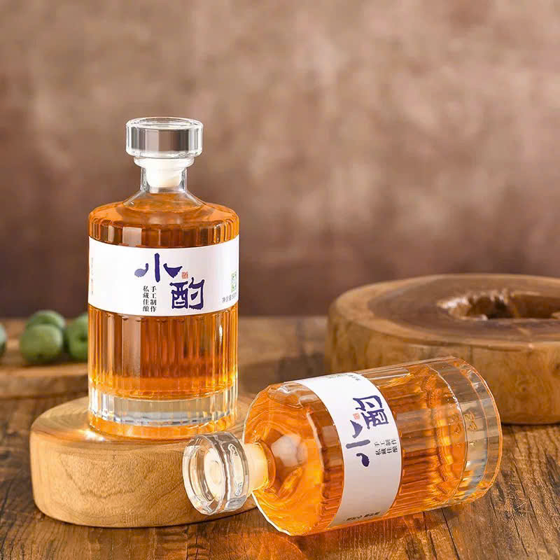 vo-chai-thuy-tinh-hibiki-chai-thuy-tinh-dung-ruou-500ml-chai-thuy-tinh-bigmanglass (3) Vỏ chai Hibiki sọc đáy bằng dung tích 500ml