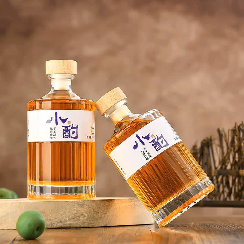 vo-chai-thuy-tinh-hibiki-chai-thuy-tinh-dung-ruou-500ml-chai-thuy-tinh-bigmanglass (6) Vỏ chai Hibiki sọc đáy bằng dung tích 500ml